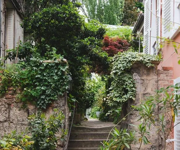 Le Grand Maulnes Bed & Breakfast Parigi